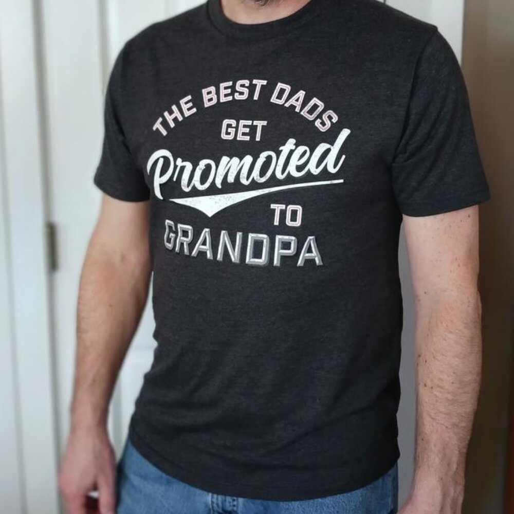 New: 2XL 50-52 Men's The Best Dads Get Promoted to Grandpa Tee